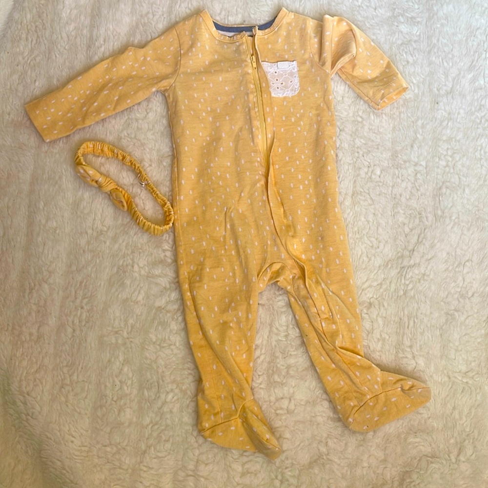 Baby sleeper yellow with polkadots